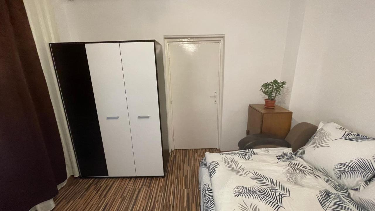 Apartament In Centrul Brasovului Extérieur photo